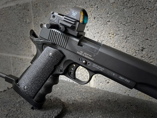 1911 UNIVERSAL RED DOT MOUNT & CHARGE HANDLE KIT